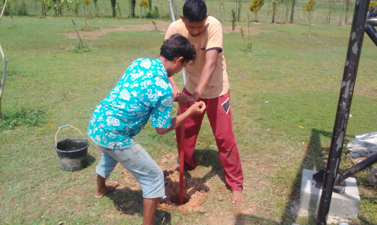  Pemasangan Biopori  di Taman Hijau kab Grobogan Tahap 