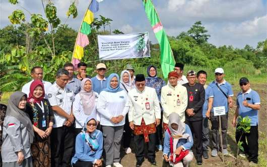 Penanaman Pohon di Dusun Karangmanis Desa Cingkrong Kecamatan Purwodadi