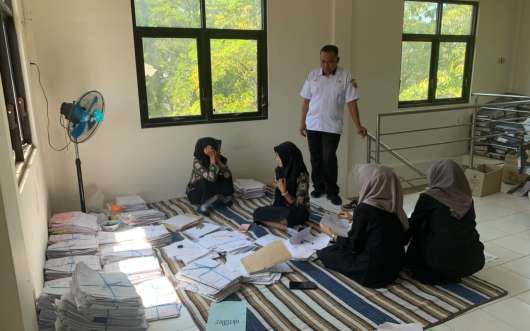Penataan Arsip dibantu Siswi PKL