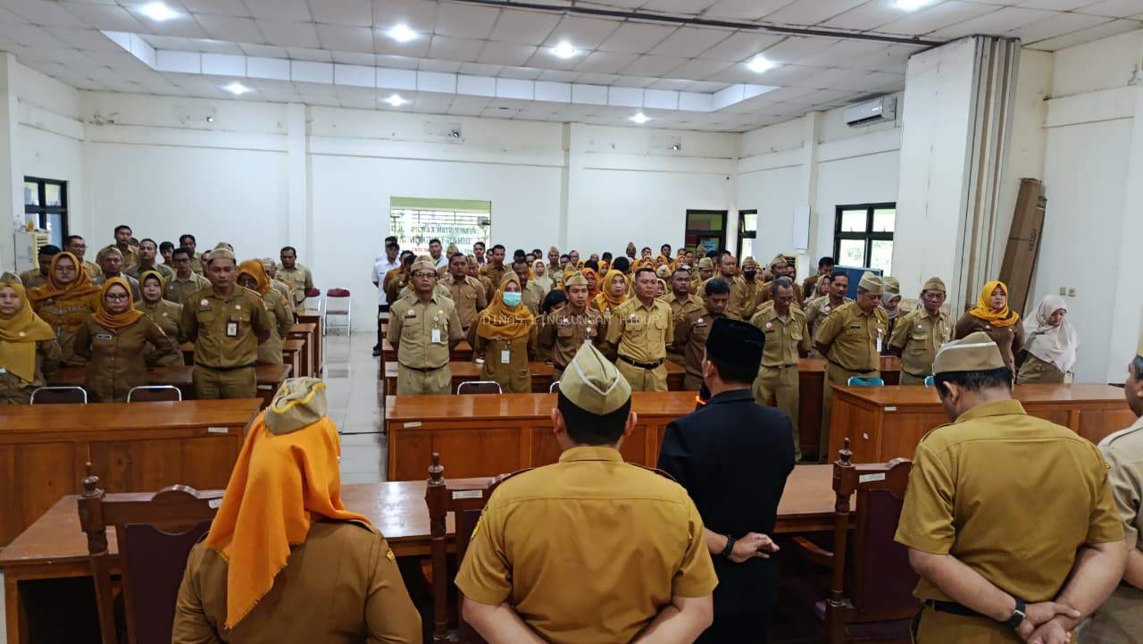 Perdana, Apel Pagi DLH Kabupaten Grobogan Dipimpin Heru Dwi Cahyono
