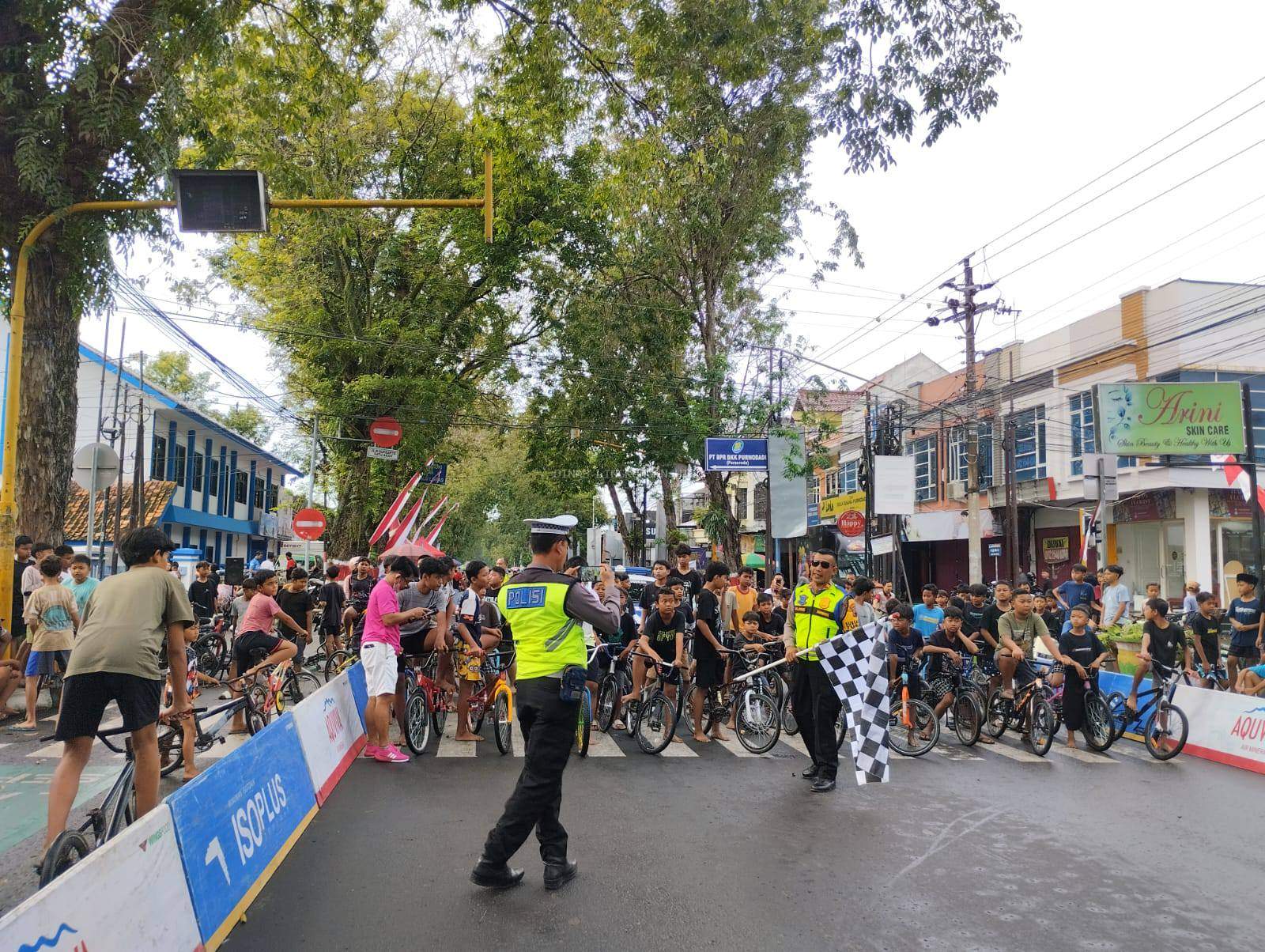 Drag Race Sepeda Warnai CFD Purwodadi, Cara Asyik Sat Lantas Tanamkan Edukasi Lalu Lintas Sejak Dini