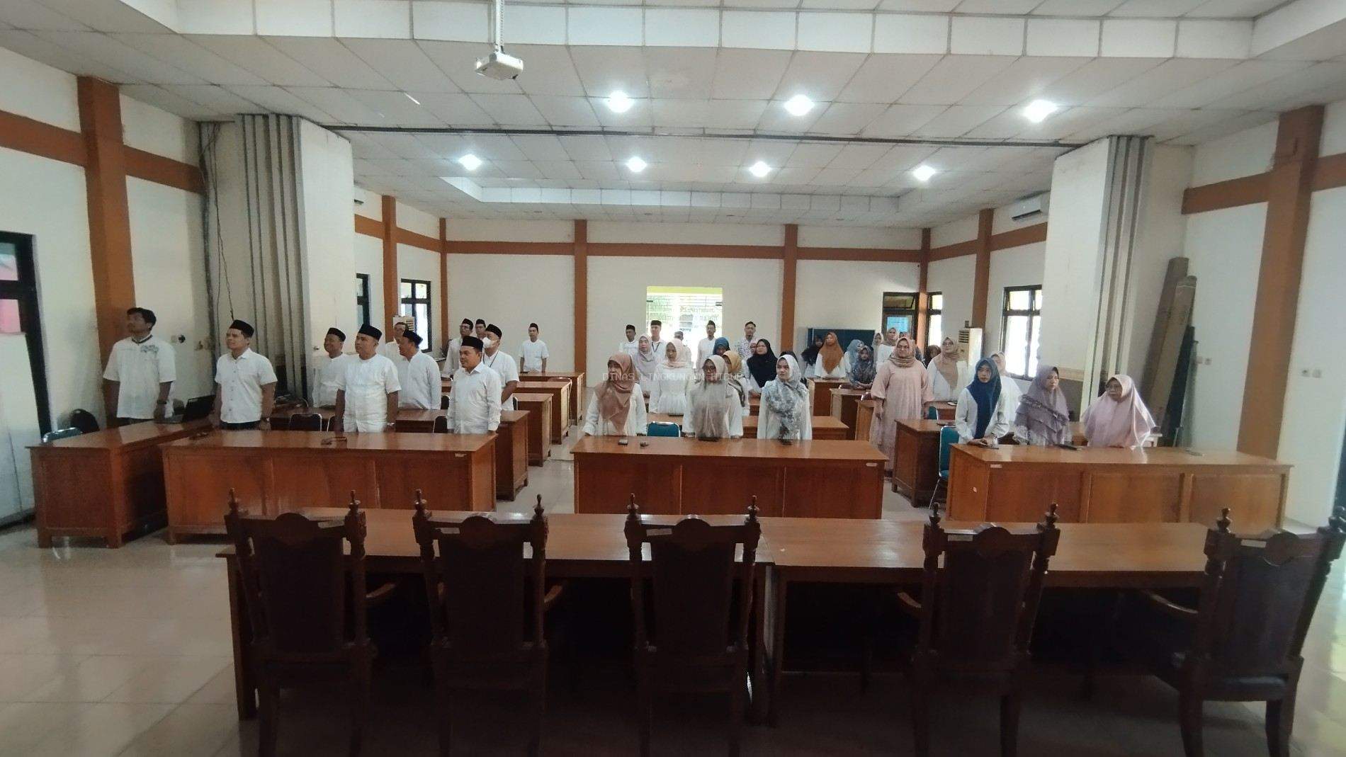 Dinas Lingkungan Hidup Kabupaten Grobogan Ikuti Upacara Hari Santri 2026 Secara Daring